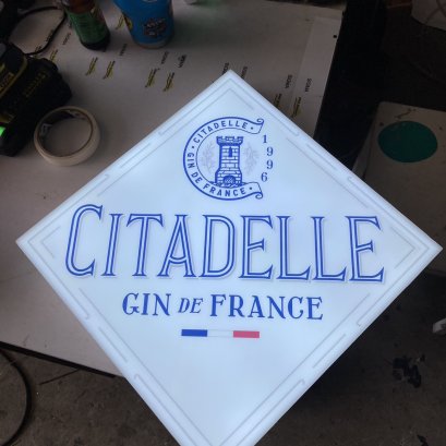 ตู้ไฟหน้าอะคริลิค