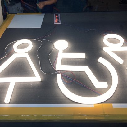 สัญลักษณ์ห้องน้ำ อะคริลิคไฟออกหน้า