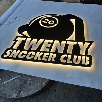 ป้ายเหล็กตัดใส่ไฟออกหลัง