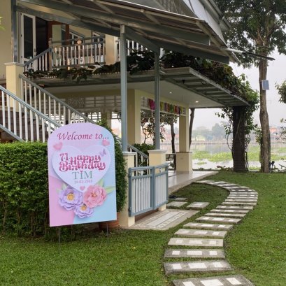 ฟิวเจอร์บอร์ดพร้อมขา