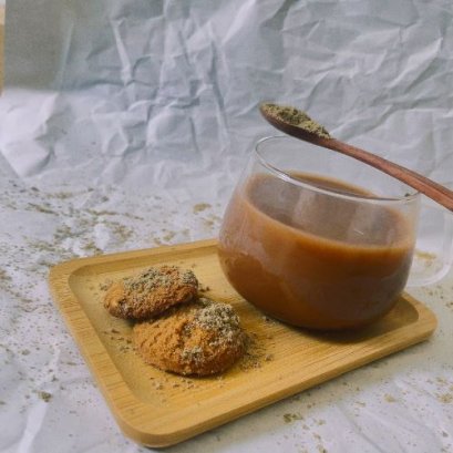 Most people see insects as an alternative and sustainable source of food for the future.