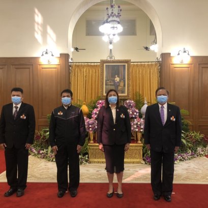 ส.บาส 3 คน ร่วมลงนามถวายพระพร สมเด็จพระเทพรัตนราชสุดาฯ