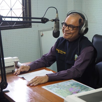 ให้สัมภาษณ์สื่อวิทยุเรื่องการประชาสัมพันธ์การใช้น้ำอย่างประหยัด