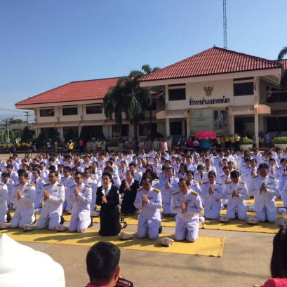 ร่วมพิธีวางพวงมาลาวันปิยมหาราช