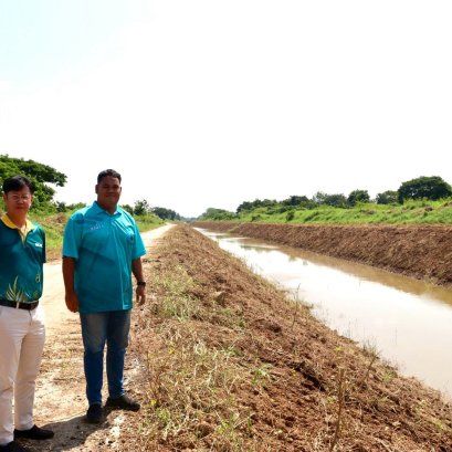 คบ.สุโขทัย  ลงพื้นที่ติดตามงานคลองระบายน้ำ DL3 