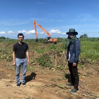 คบ.สุโขทัย  ลงพื้นที่ติดตามงานกำจัดวัชพืชโดยเครื่องจักร