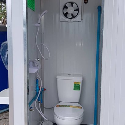 ห้องน้ำเคลื่นอที่ ชักโครก-ถังเก็บ