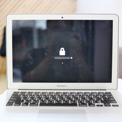 MacBook iMac ติดล็อคหน้ารูปกุญแจ แบบนี้เราปลดล็อคได้ 