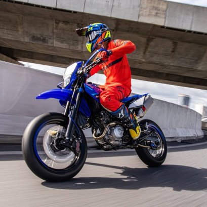 WR155 Super Moto Blue ธรรมดา ได้ไง