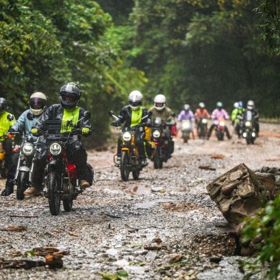 ไทยฮอนด้า พา CUB House ตะลุยลาว บุกเส้นทางใหม่ท่ามกลางสายฝน