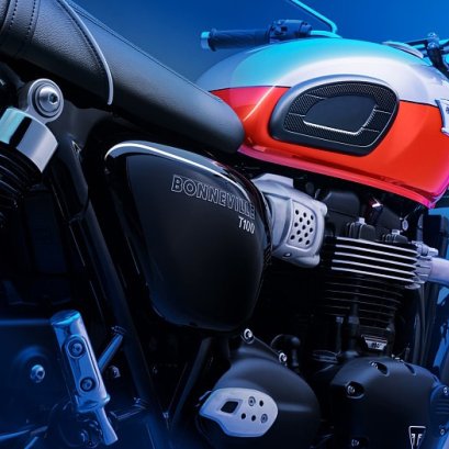 รถจักรยานยนต์โมเดิร์นคลาสสิกเหนือกาลเวลา