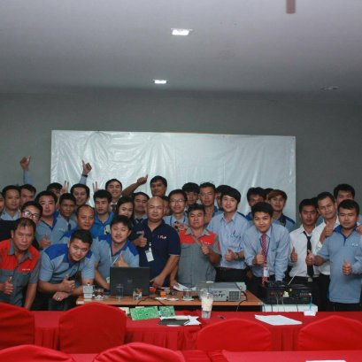 สหธานีมาร์เก็ตติ้ง ร่วมกับ ฮิตาชิ จัดอบรมให้ความรู้สินค้าและอปกรณ์รุ่นใหม่ ณ สำนักงานใหญ่สหธานีมาร์เก็ตติ้ง