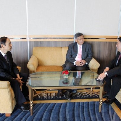 มูลนิธิสถาบันวิจัยและพัฒนาองค์กรภาครัฐ (IRDP) ร่วมกับสำนักงานคณะกรรมการนโยบายรัฐวิสาหกิจ (สคร.) จัดบรรยายพิเศษในหัวข้อ “ความท้าทายในการเข้าสู่ประชาคมอาเซียนของรัฐวิสาหกิจไทย”	