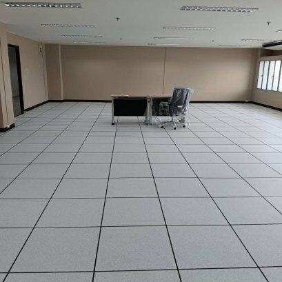 งานติดตั้งพื้นยกระดับ Raised Floor Installation 