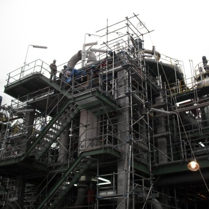 ปรับปรุงอาคาร : ติดตั้งเสาและคานกันไฟ อาคารโรงงาน SCG