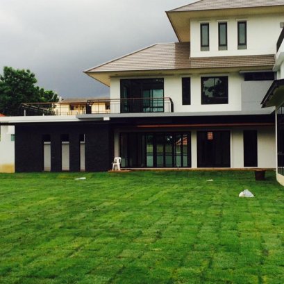 ปรับพื้นที่ปูหญ้า รังสิต