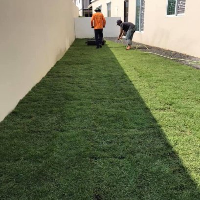 ปรับพื้นที่ปูหญ้า บางบัวทอง