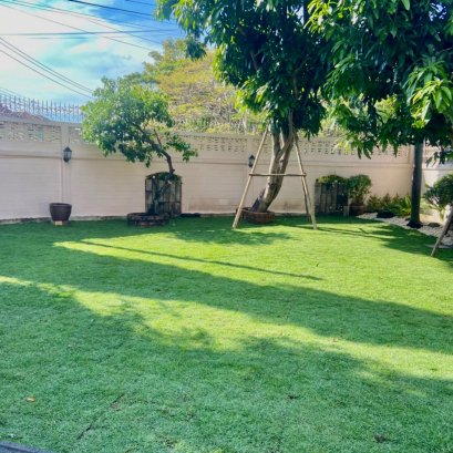 ปูหญ้าพาสพาลั่ม หมู่บ้านแฮปปี้เพลส2 