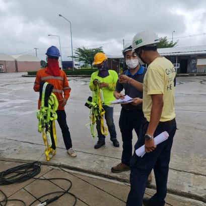 ตรวจเช็คหน้างานติดตั้งหลังคาเลื่อนผ้าใบ โรงงาน SCG กำแพงเพชร