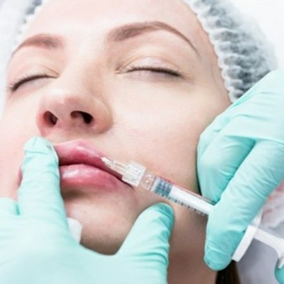 ฉีดฟิลเลอร์ปากกระจับที่ไหนดี