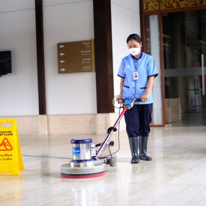 บริษัท คลีนนิ่งโซลูชั่น จำกัด เข้าเยี่ยมพนักงาน หน่วยงาน โพธาลัย เลเชอร์ ปาร์ค เพื่อการให้บริการอย่างมีมาตราฐาน การันตีการทำงานด้วยมาตรฐานสากล ISO 9001, ISO 14001 และ BS EN 13549:2001