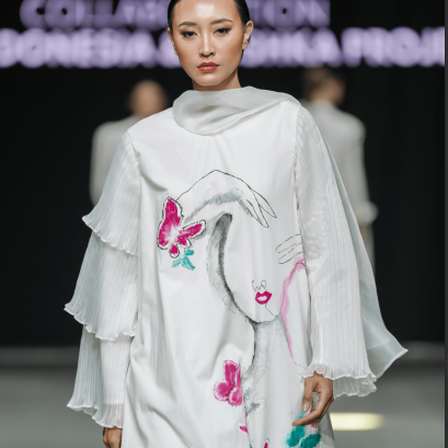 THE DESIGN'S STORY: "FEMININ BUT STRONG" BY SUHAILA