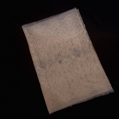 สไบผ้าลูกไม้ ลูกไม้ฝรั่งเศสแท้ สีครีม