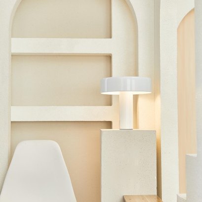 Blu Dot Table Lamp (White)