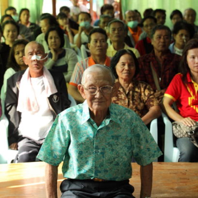 คุณหมอสมหมาย ทองประเสริฐ