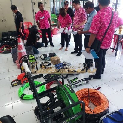 ผลงานการส่งมอบ อุปกรณ์ขึ้นรถดับเพลิงและกู้ภัยเคลื่อนที่เร็ว