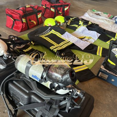ผลงานการส่งมอบ ชุดดับเพลิงภายในอาคารครบชุด (Fire Suit Set)  พร้อมชุดเครื่องช่วยหายใจแบบสะพายหลัง (SCBA) มาตรฐาน EN