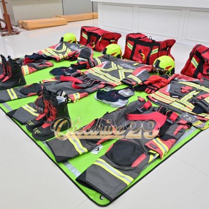 ผลงานการส่งมอบ ชุดดับเพลิงภายในอาคารครบชุด (Fire Suit Set)  มาตรฐาน EN
