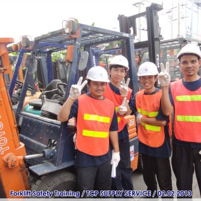 อบรมการขับรถยกอย่างถูกวิธีและปลอดภัย