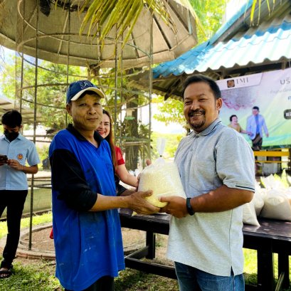 Tipmetha co.,ltd performed merits as 90th birthday of Mr.Pracha’s mother