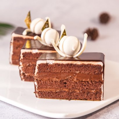 Chocolate Fudge - Slice Cake