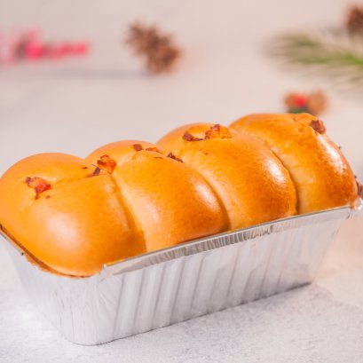 Loafly Bread Smoked Chicken &amp; Cheese - Roti Manis Kombinasi