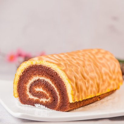 Tiger Roll Cake