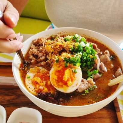 คีโตก๋วยเตี๋ยวต้มยำหมู