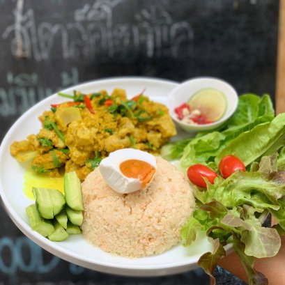 keto stir fried meat with curry 