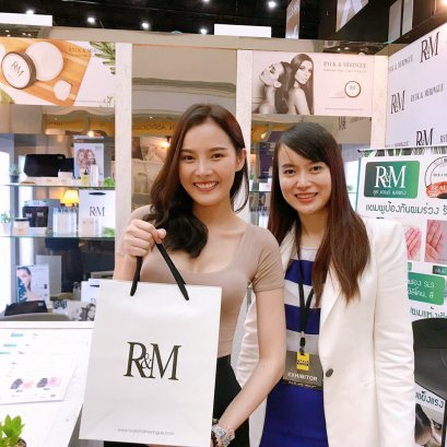 เปิดตัวพรีเซ็นเตอร์ของแบรนด์ ลูค แอนด์ เมอแรง