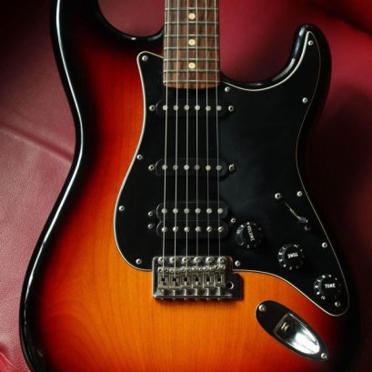 Fender American Special Hss 2012 Sunburst (4.0kg)