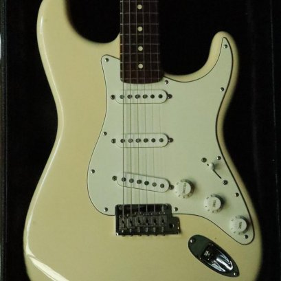 Fender American Standard 2011 Olympic White (3.6kg)
