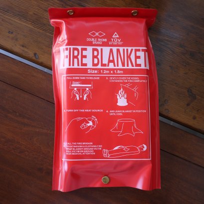 ผ้าห่มกันไฟ