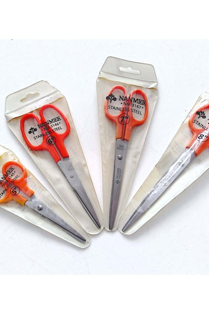 กรรไกร NM-3148 ขนาด 8 นิ้ว