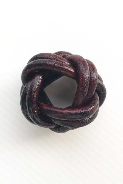 ปลอกคอหวาย (หนังสาน)