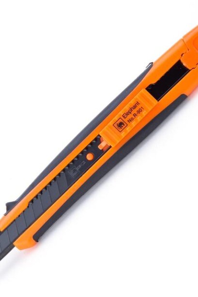 คัตเตอร์ ตราช้าง P-902 ขนาด 9 มม.