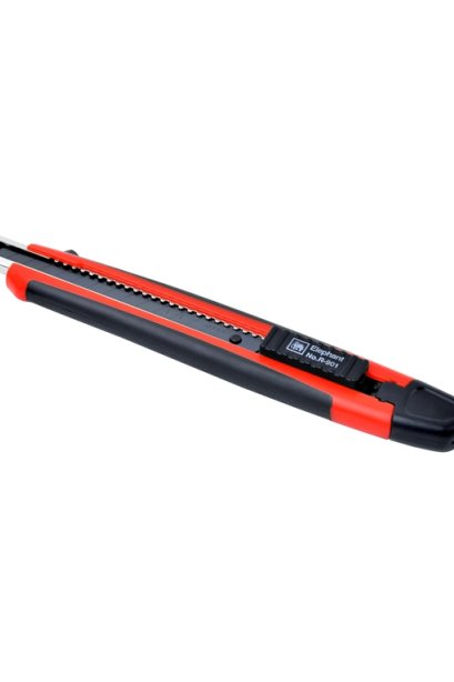 คัตเตอร์ ตราช้าง R-901 ขนาด 9 มม.