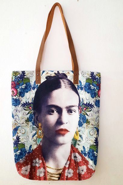 กระเป๋าFrida / กระเป๋าผ้าแคนวาส / กระเป๋าผ้า / จัดส่งฟรี