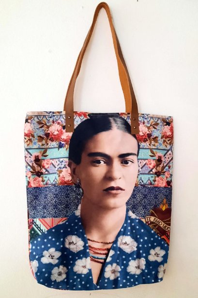 กระเป๋าFrida / กระเป๋าผ้าแคนวาส / กระเป๋าผ้า / จัดส่งฟรี