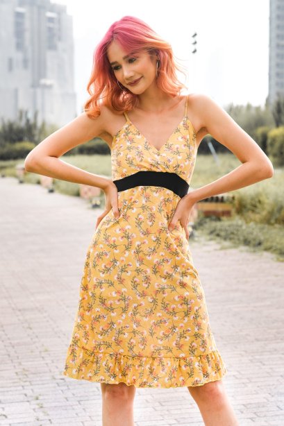 เดรสลำลอง / เดรสสั้น / เดรสสายเดี่ยว / จัดส่งฟรี